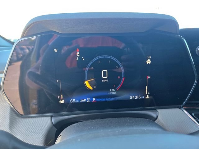 Used 2024 Yellow Chevrolet ACTIV image 18
