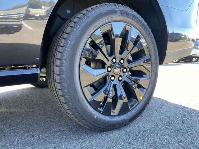 New 2025 Dark Matter Gray Metallic Ford Platinum® MAX image 20