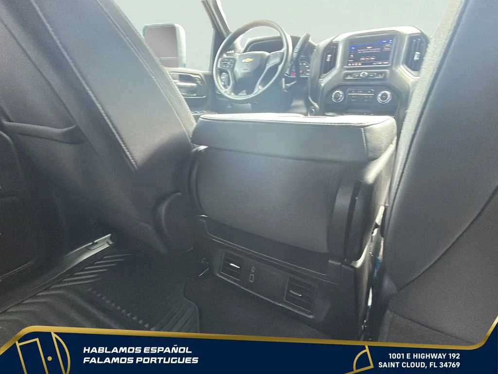Used 2025 Summit White Chevrolet Custom image 29