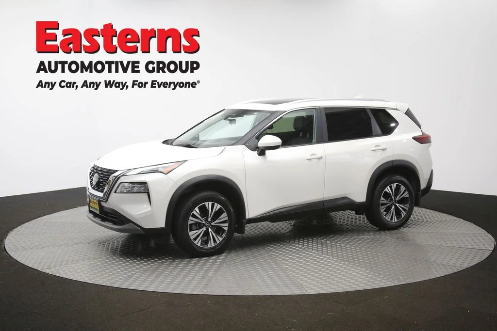 Used 2023 White Nissan SV image 61