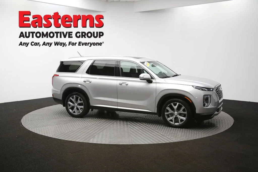 Used 2022 Silver Hyundai SEL image 46