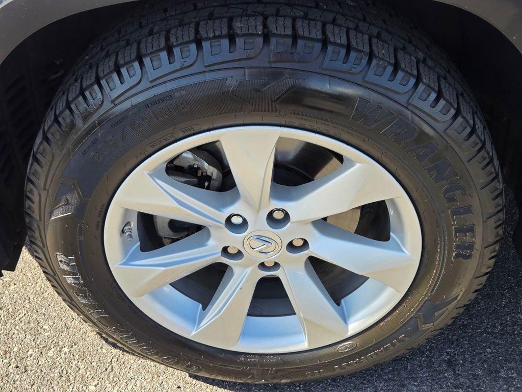 Used 2017 White Lexus 350 image 12