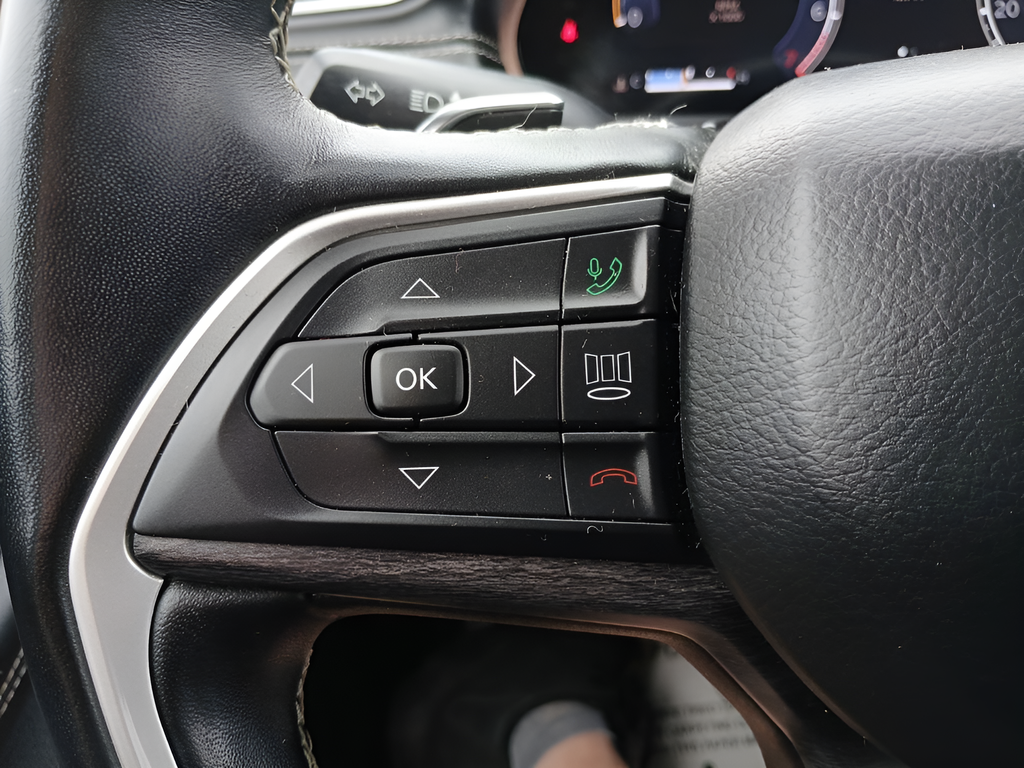 Used 2021 Gray Jeep Limited image 22