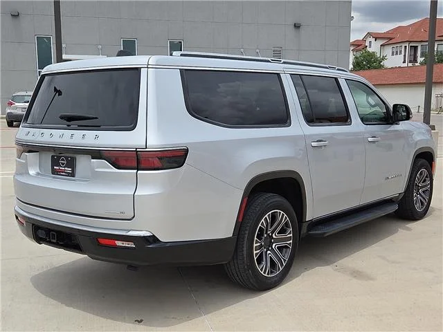 Used 2024 Silver Zynith Jeep Series II 4x2 image 3