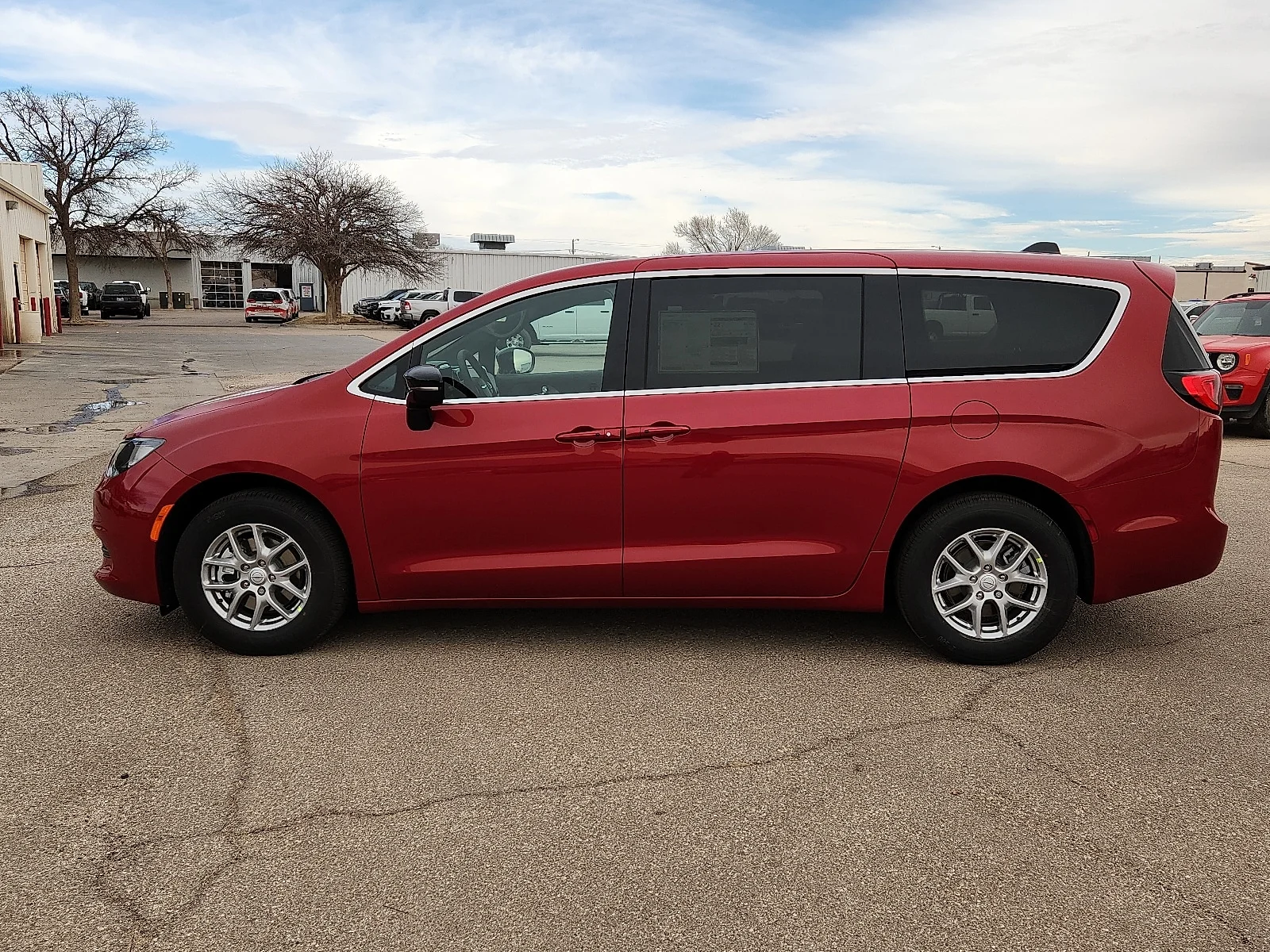 New 2026 Red Hot Pearl-Coat  Paint Chrysler LX image 2