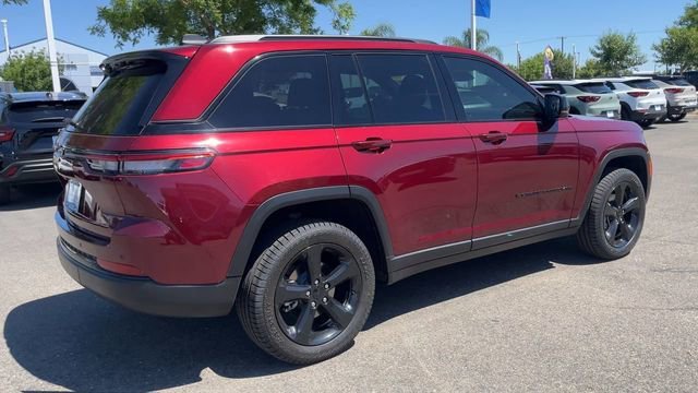 2023 Jeep Grand Cherokee Altitude - Photo 7
