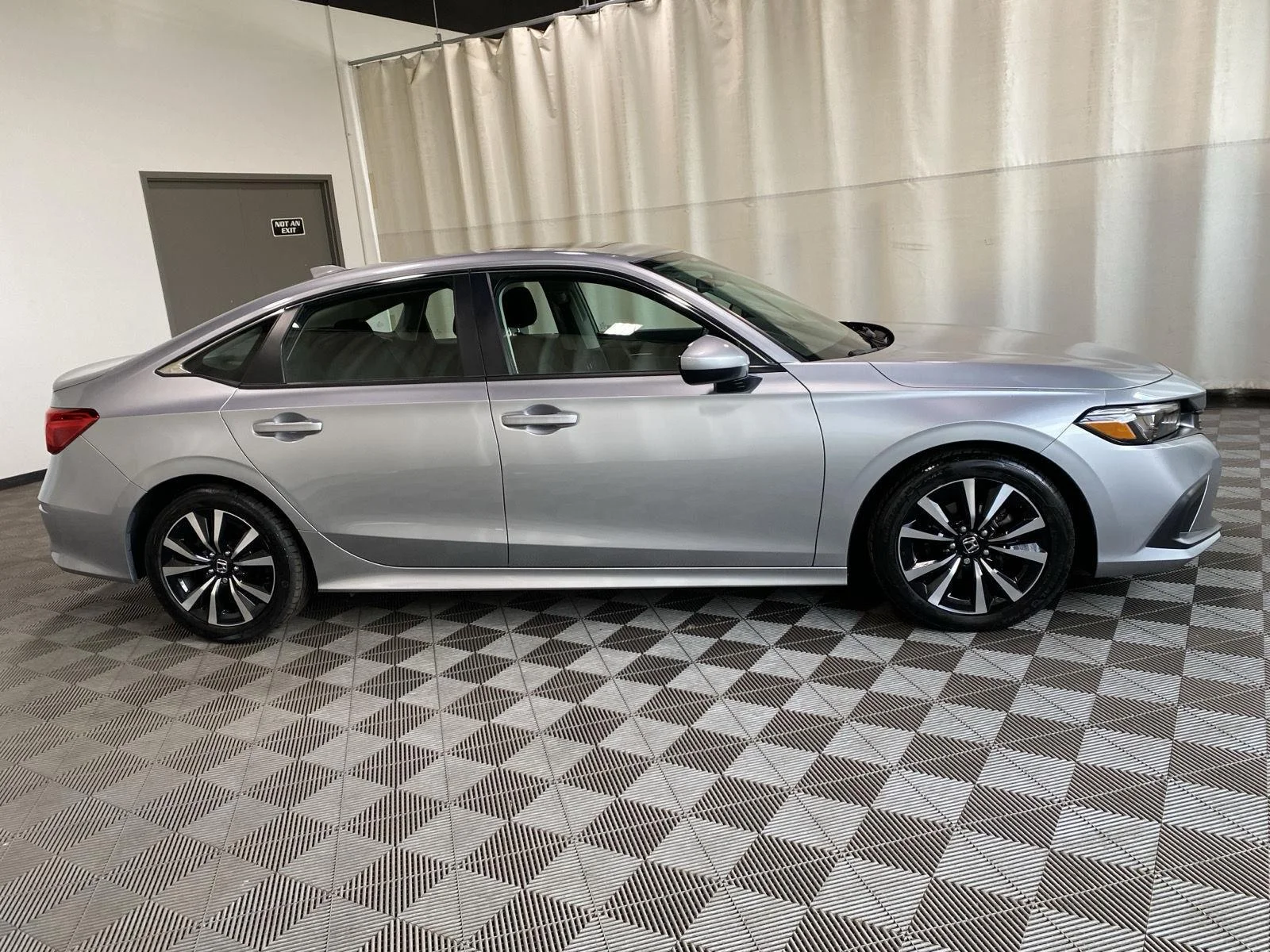 Used 2024 Lunar Silver Metallic Honda EX image 16