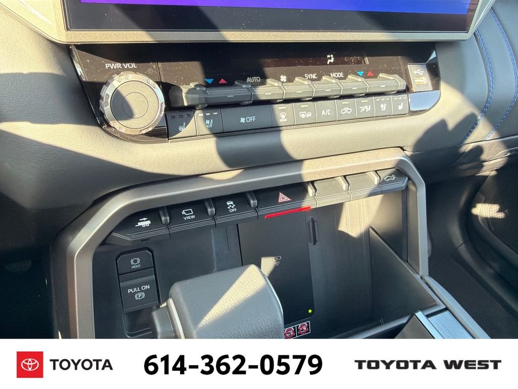 New 2026 Magnetic Gray Metallic Toyota Platinum image 25