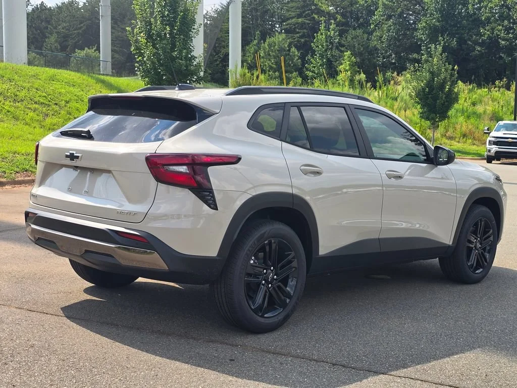 2026 Chevrolet Trax Activ - Photo 30