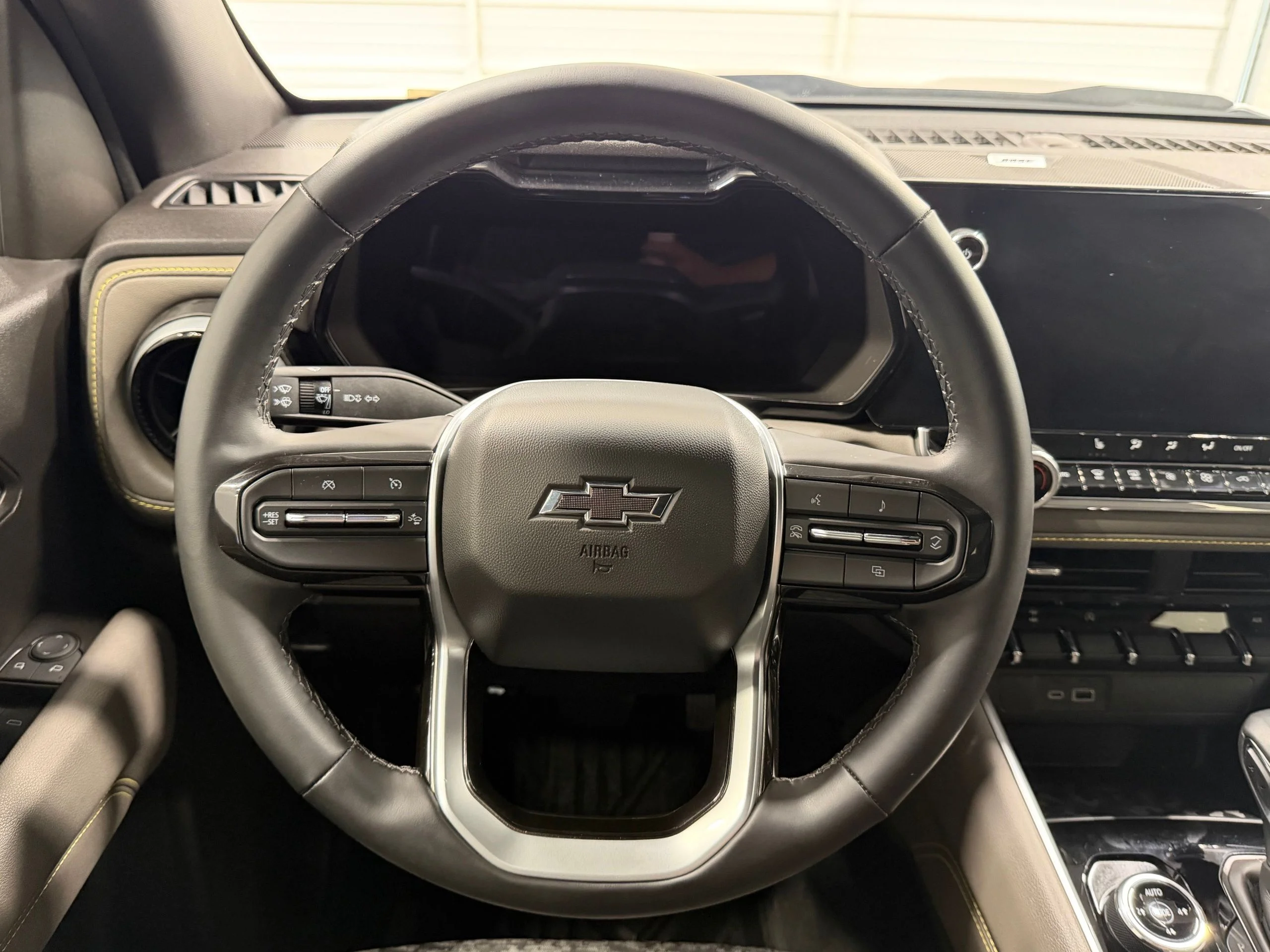 Used 2024 White Chevrolet ZR2 image 37