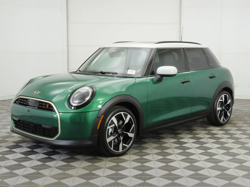 2026 MINI Hardtop Cooper S's photo