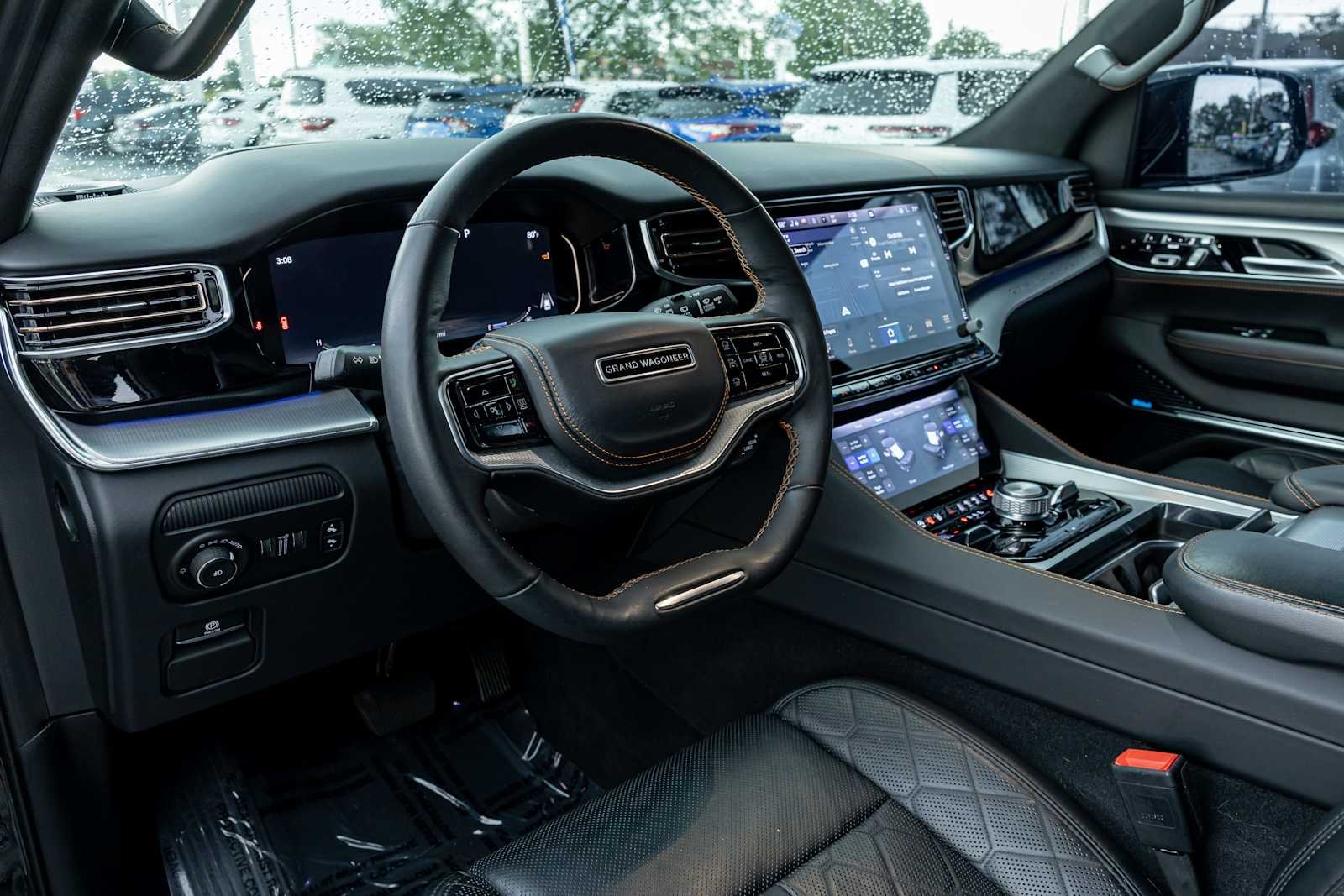 Used 2023 Diamond Black Crystal Pearlcoat Jeep Series III image 16