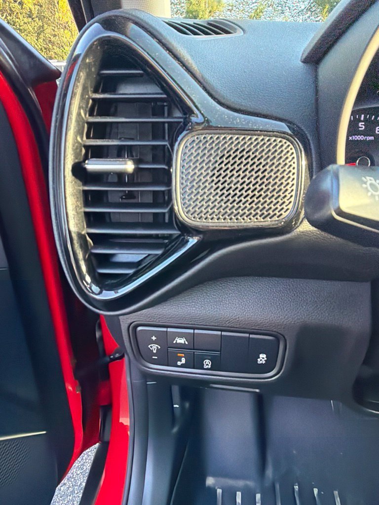 Used 2022 Inferno Red Kia EX image 16