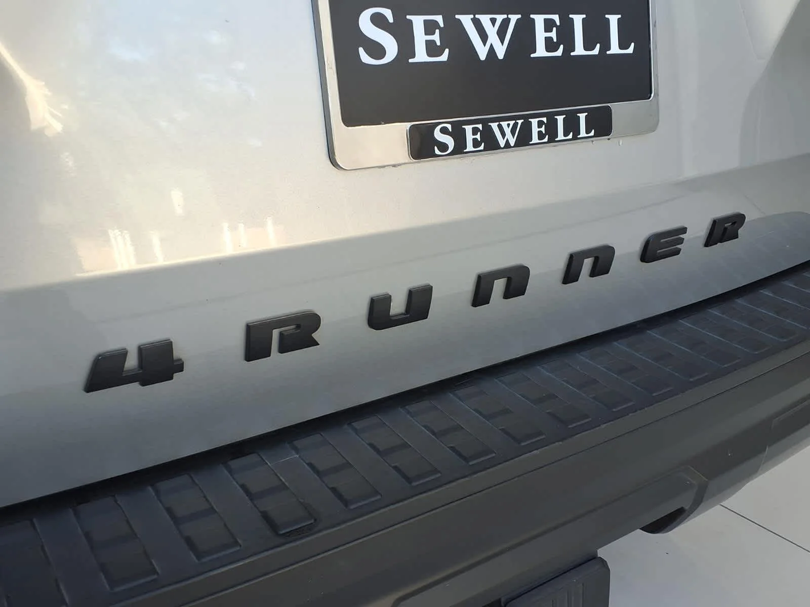 Used 2025 Cutting Edge Toyota SR5 image 27