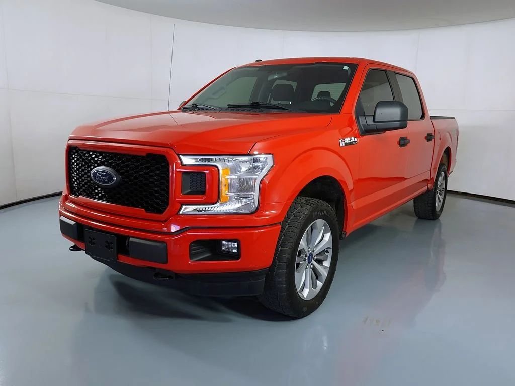Used 2018 Red Ford XL image 4