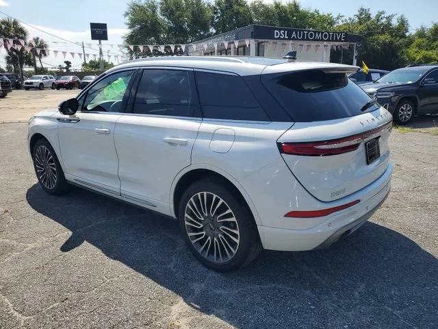 Used 2020 White Lincoln Reserve image 3