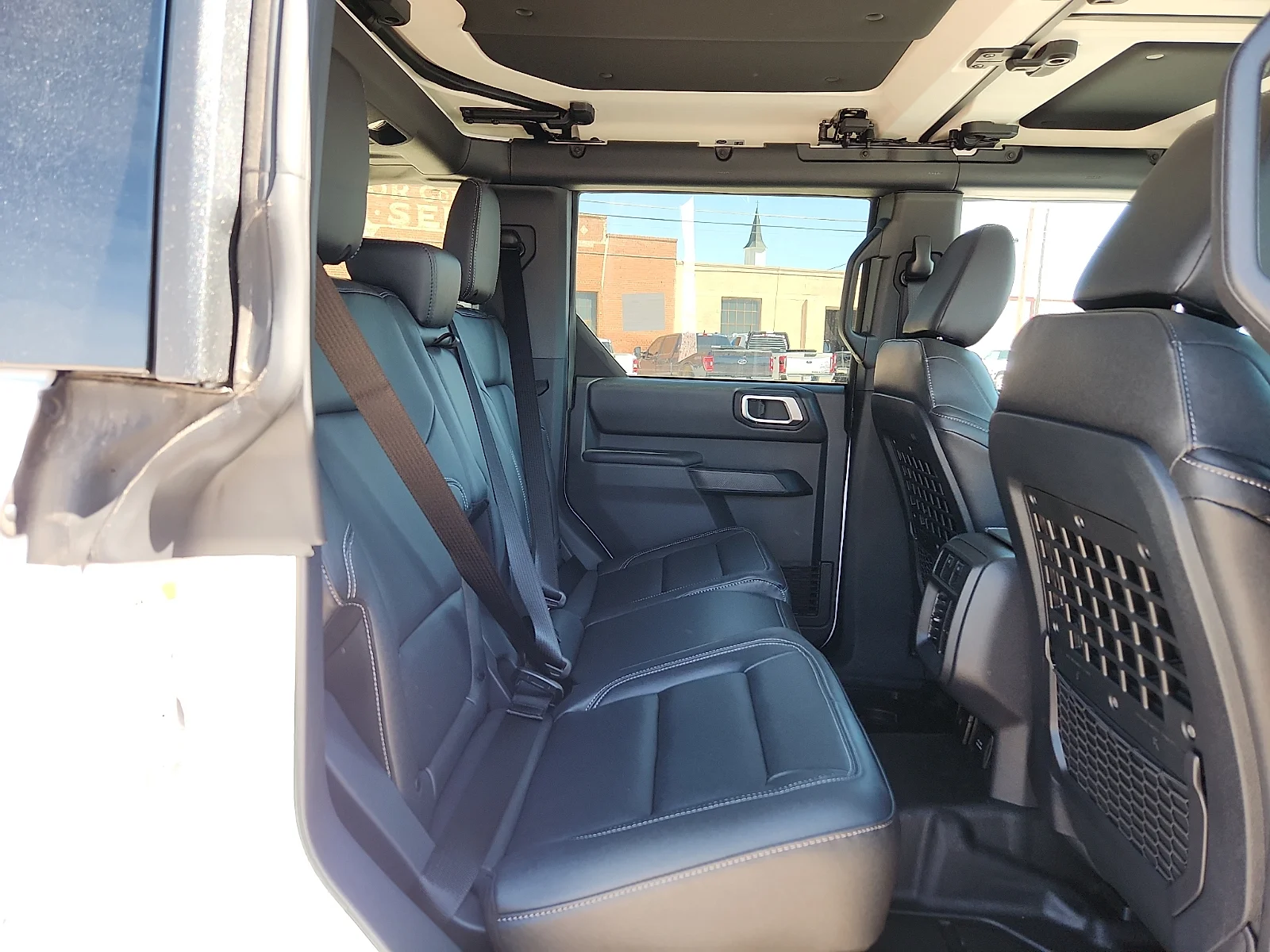 New 2026 Oxford White Ford Badlands image 19