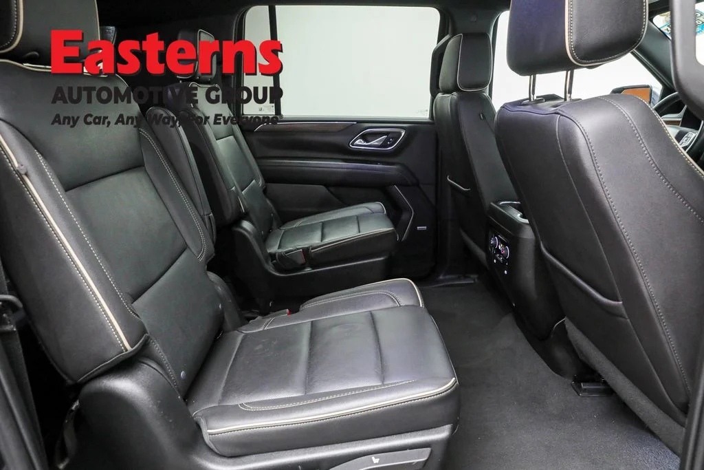 Used 2023 Gray Chevrolet Premier image 26
