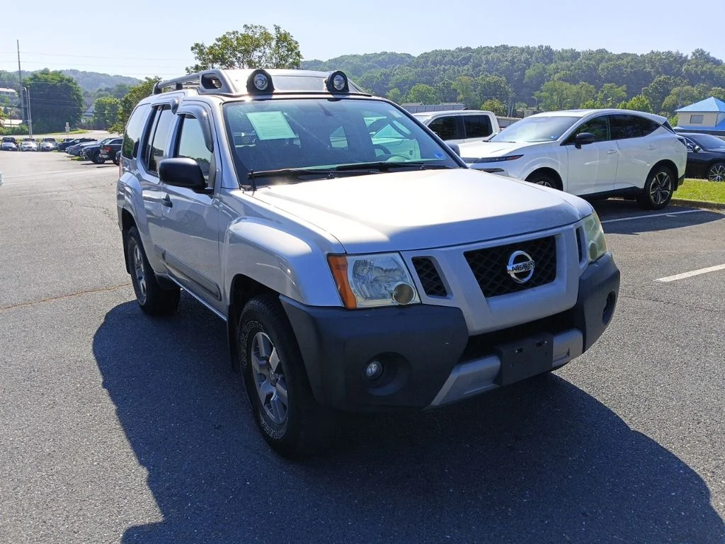 2011 Nissan Xterra Pro-4X 4x4 AT's photo