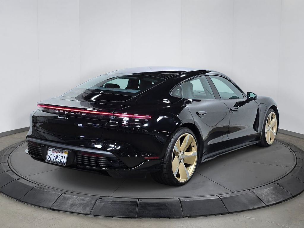 Used 2024 Black Porsche  image 7