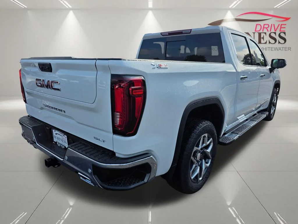 2026 GMC Sierra 1500 SLT - Photo 7
