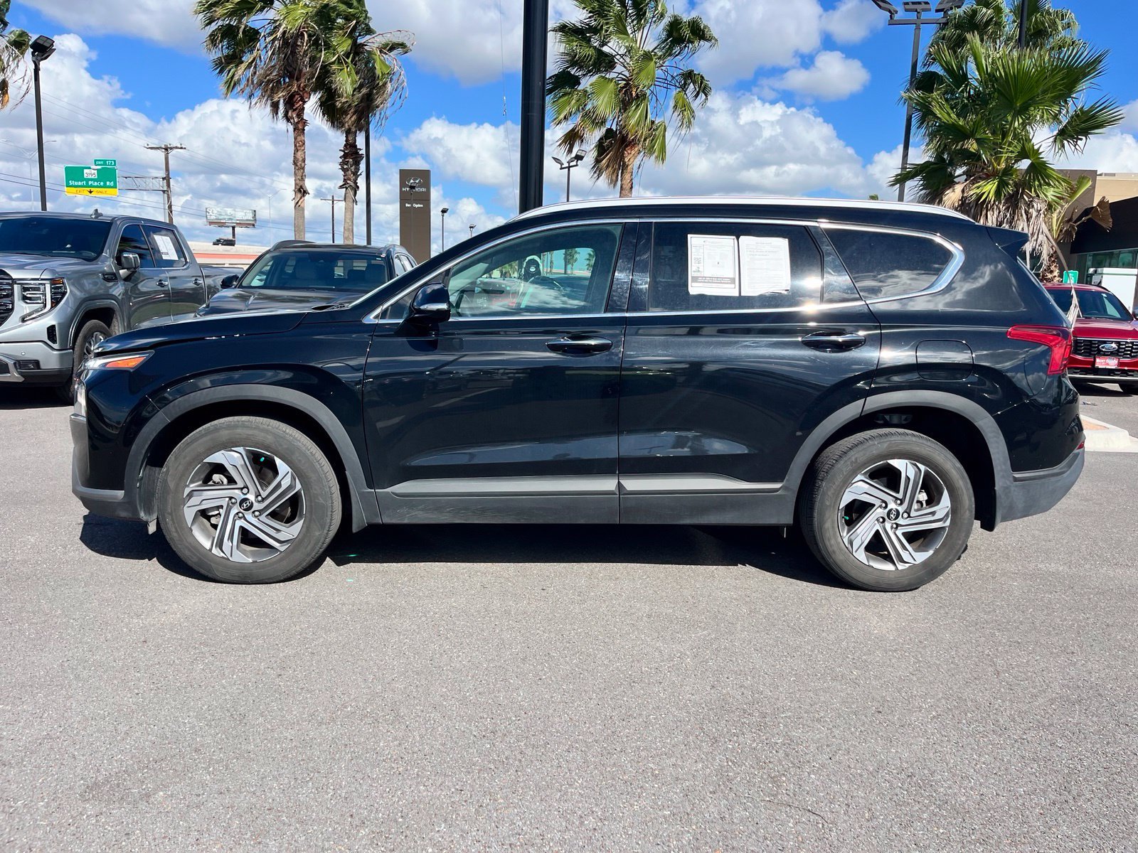 Certified Used 2023 Black Hyundai SEL image 4