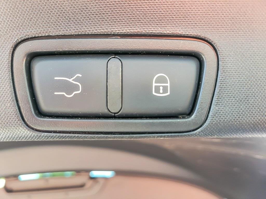 2022 ALFA ROMEO STELVIO - Image 20