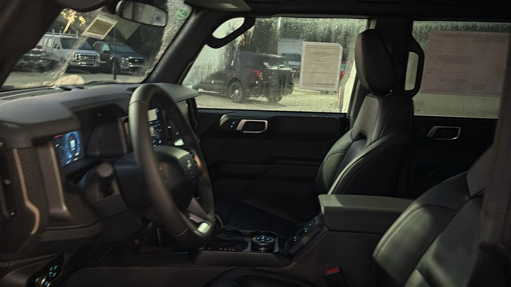 New 2026 Shadow Black Ford Badlands image 25
