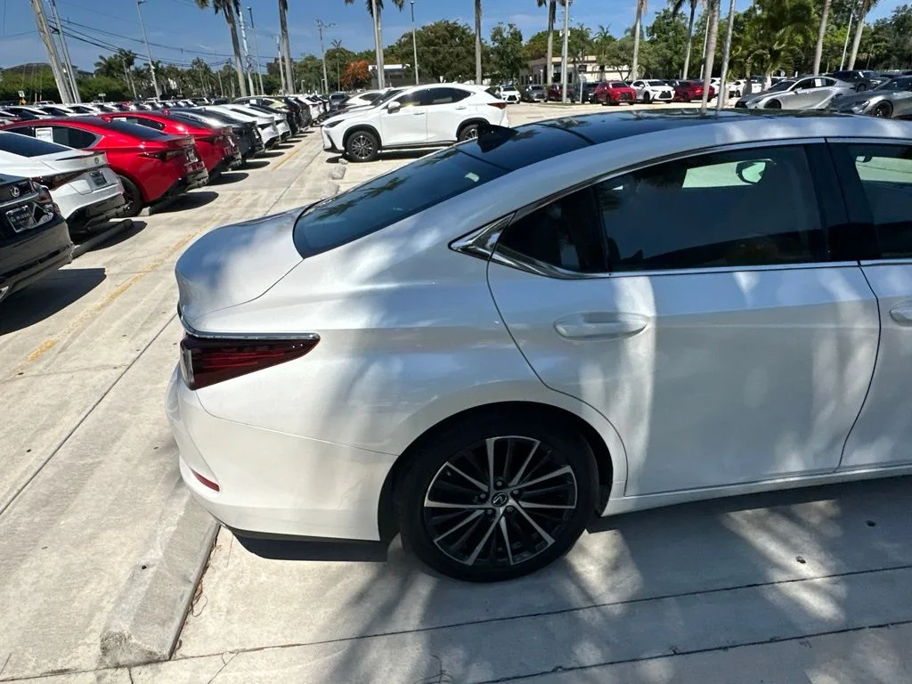Used 2023 Eminent White Pearl Lexus 350 image 14