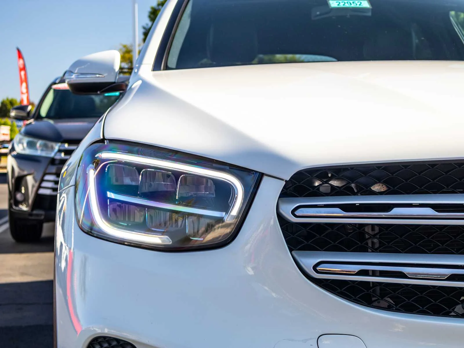 Used 2020  Mercedes-Benz GLC 300 image 4