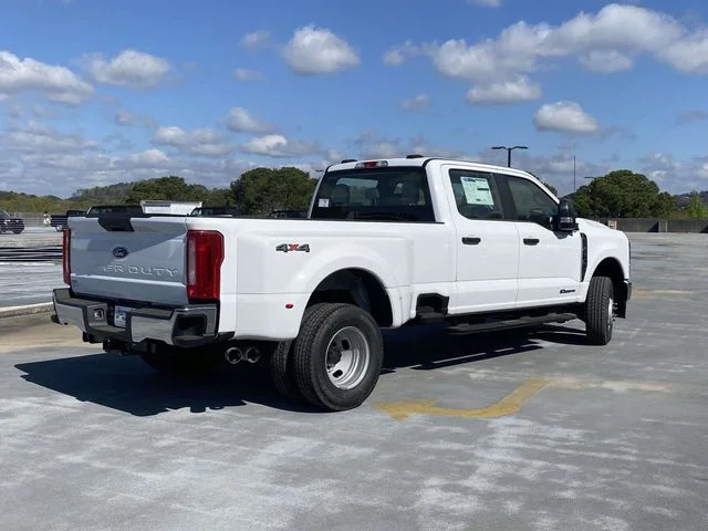 New 2026 Oxford White Ford F-350® XL image 3