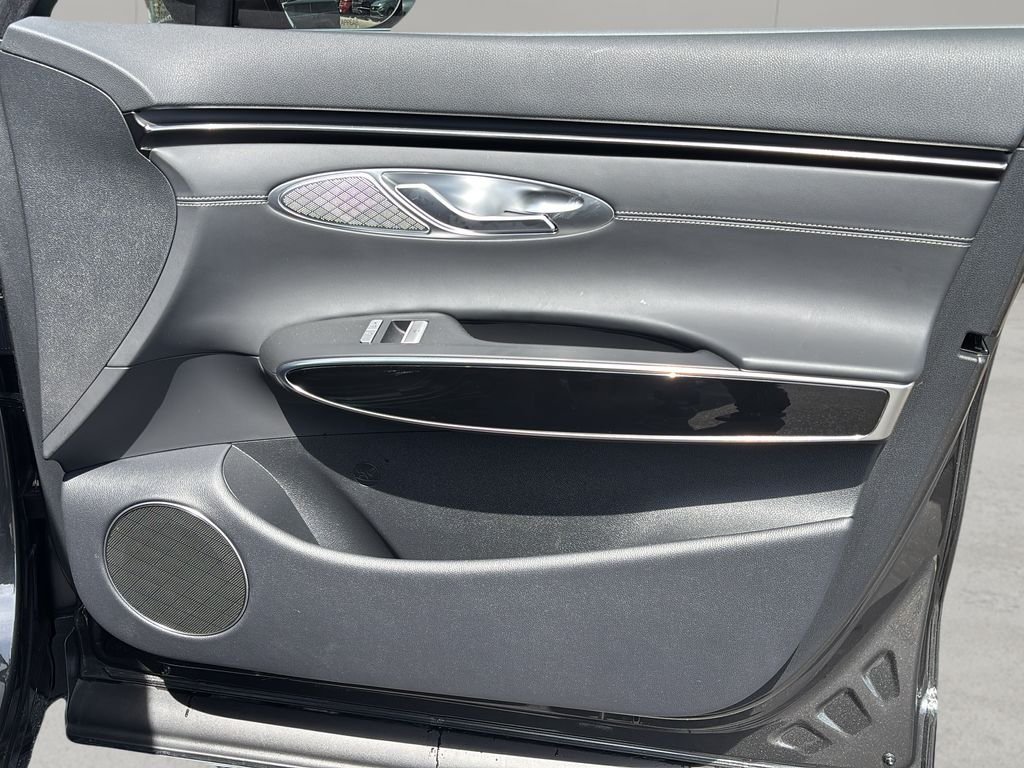2026 GENESIS GV70 Standard - Photo 33