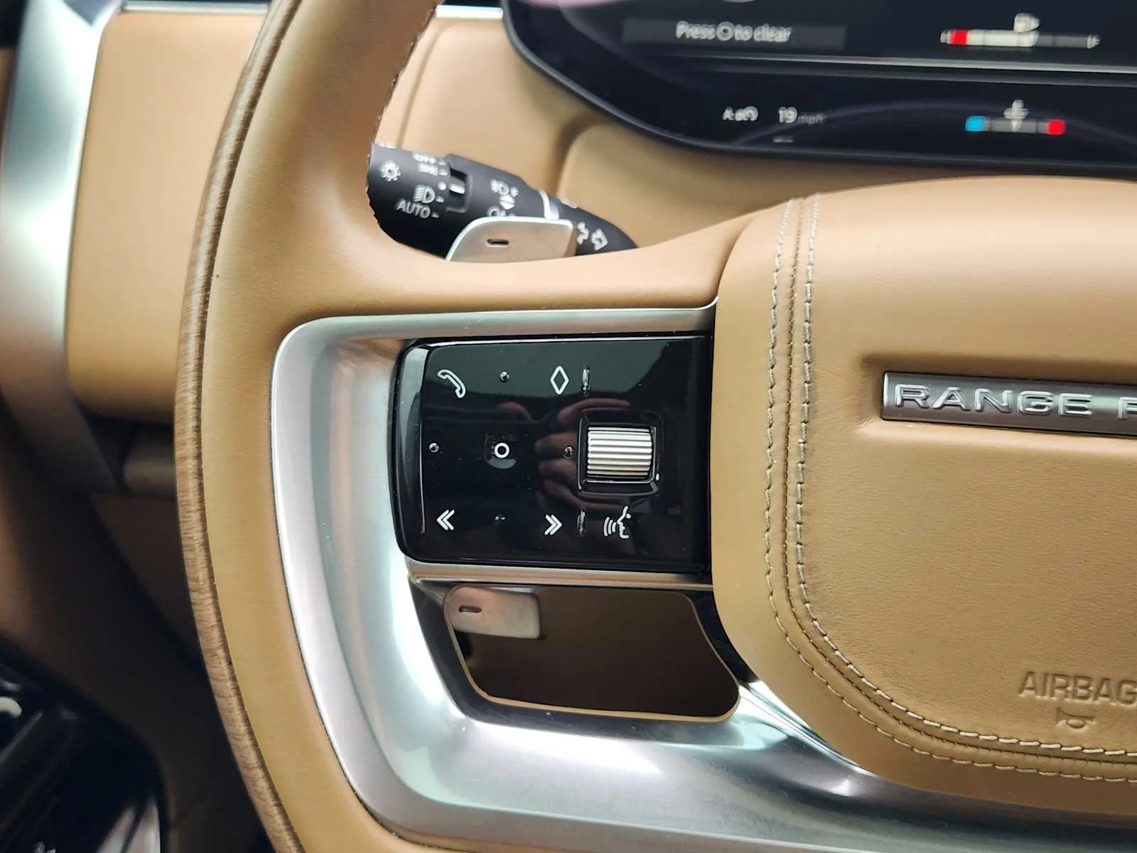 Used 2023 Portofino Blue Metallic Land Rover Autobiography image 27