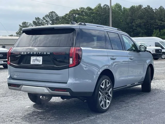 New 2026 Gray Ford Platinum image 3