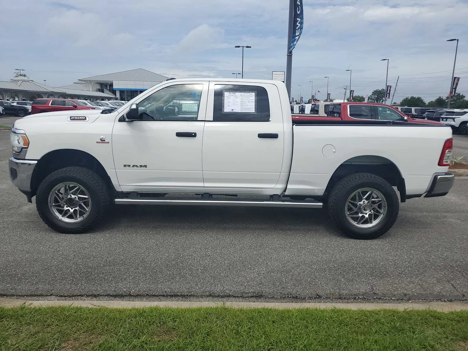 Used 2019  Ram Tradesman image 2