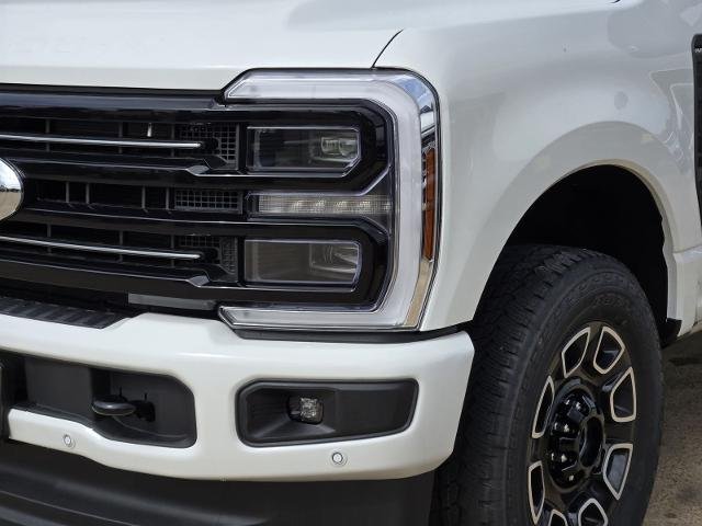 New 2026 Star White Metallic Tri-Coat Ford F-250® Platinum® image 25