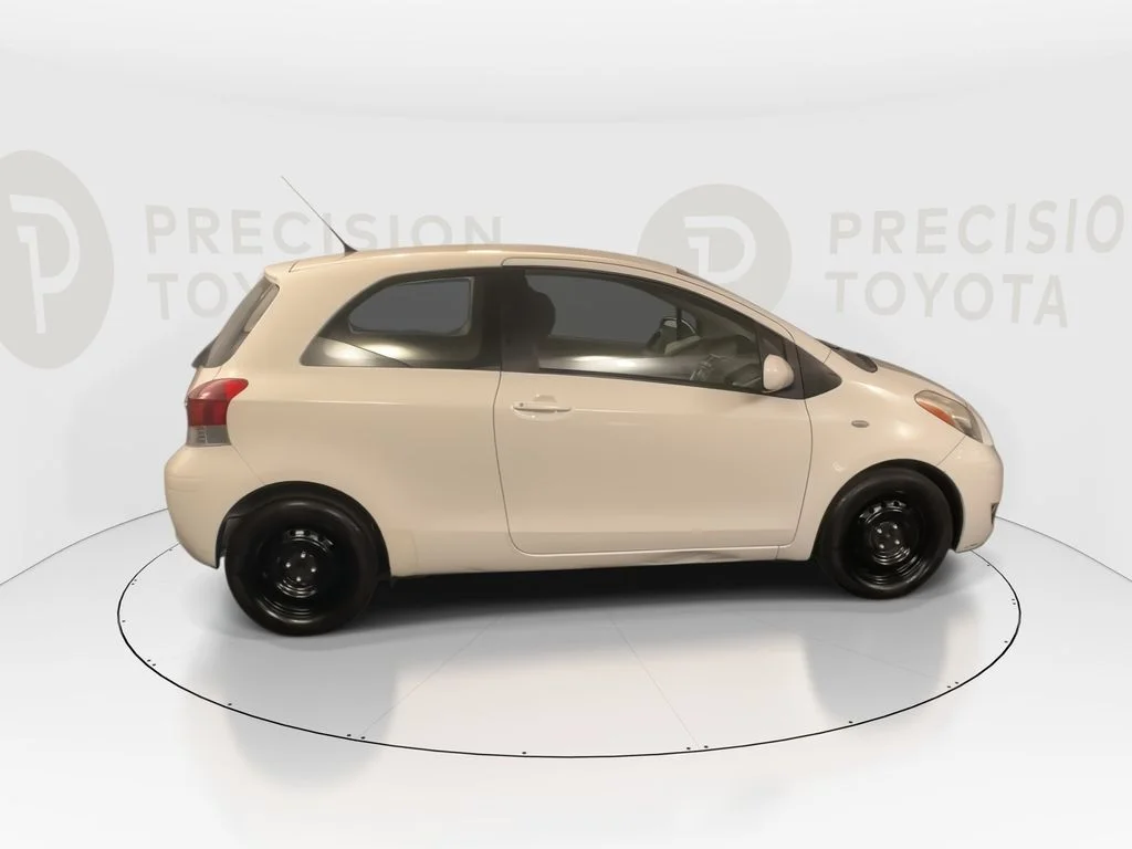 Used 2009 Polar White Toyota Base image 20