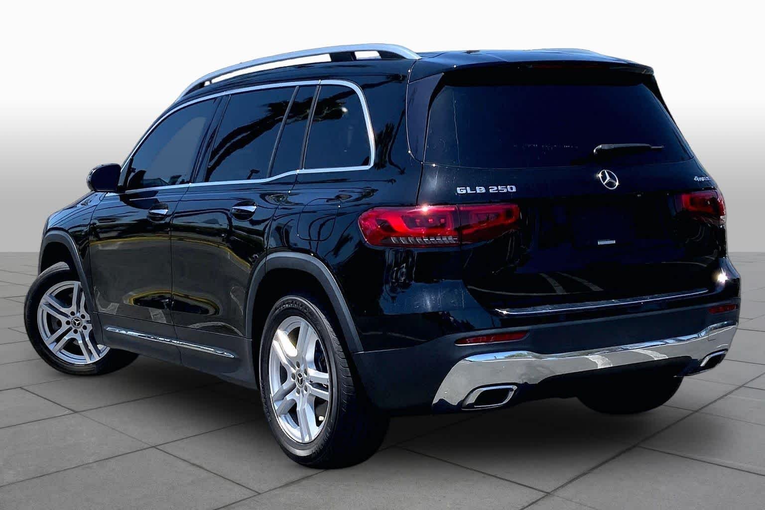Used 2021 Night Black Mercedes-Benz GLB 250 image 11