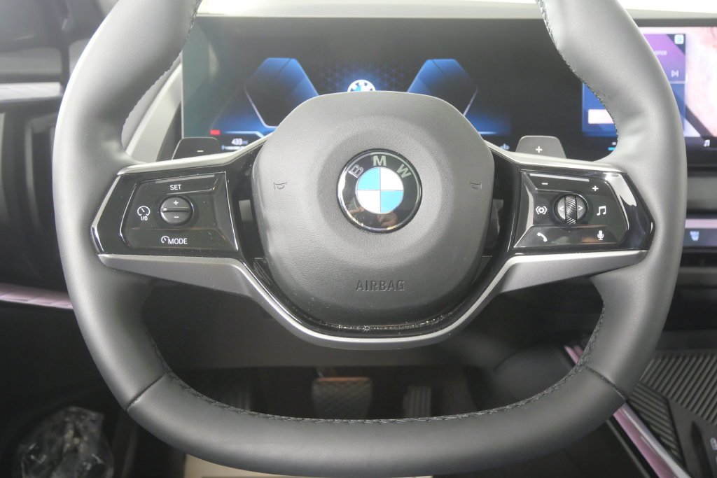 Certified Used 2026 White Metallic BMW 30 xDrive image 19