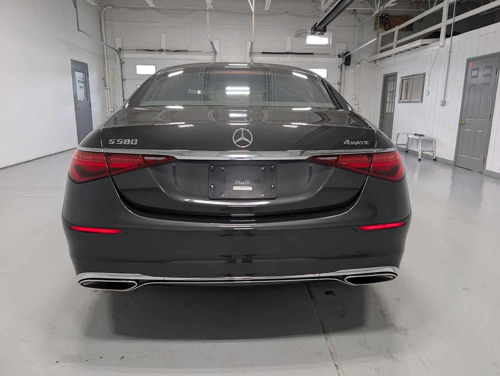 Used 2022 Graphite Grey Mercedes-Benz S 580 image 8