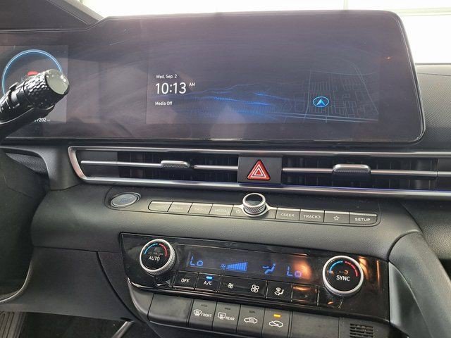 Used 2024 Red Hyundai SEL image 15