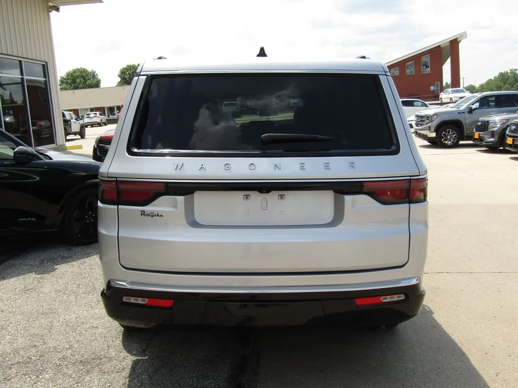 Used 2025 Silver Zynith Jeep Series II image 4