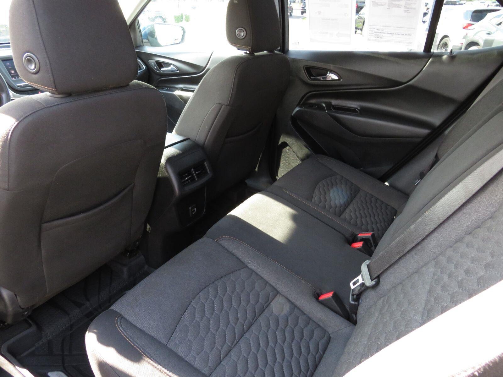 Used 2020 Pacific Blue Metallic Chevrolet LT image 17