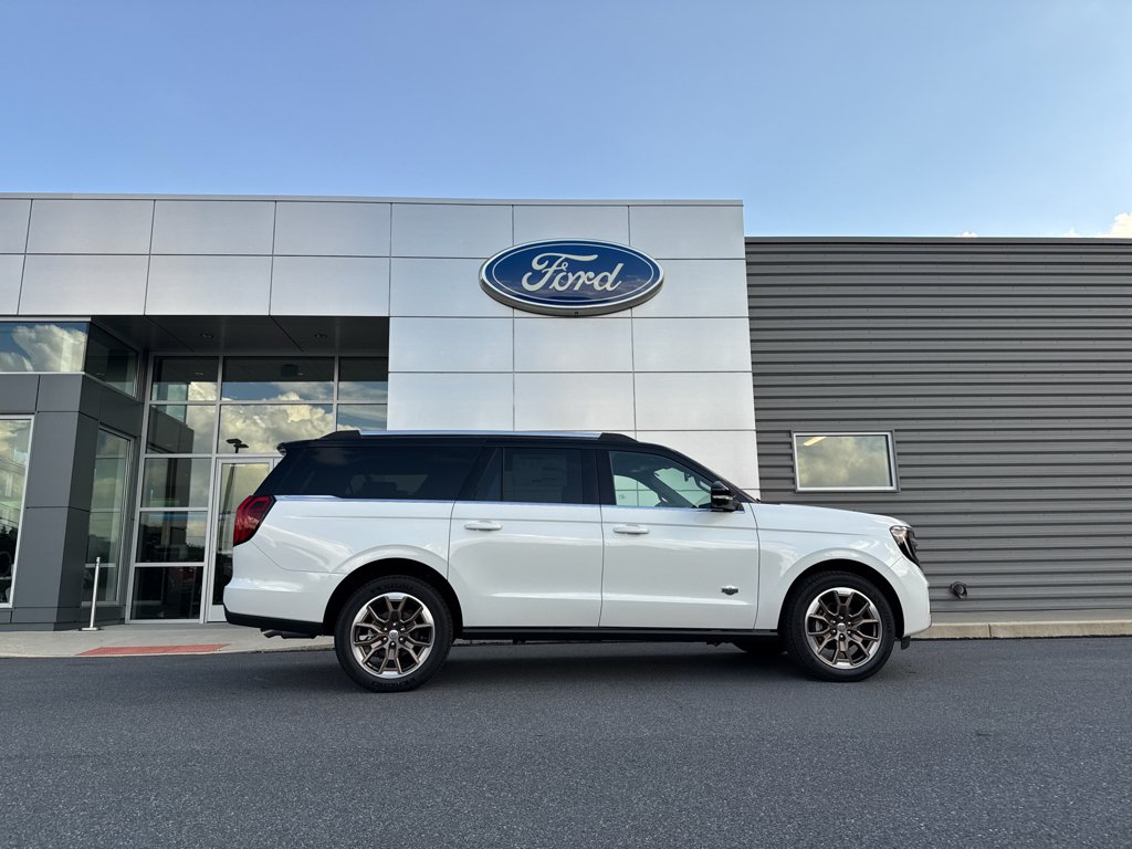 New 2027 Star White Metallic Tri-Coat Ford King Ranch image 3