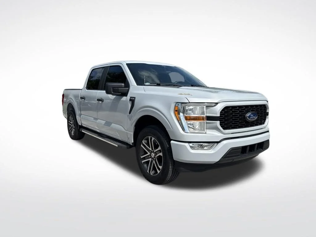 Used 2022 White Metallic Ford XL image 2
