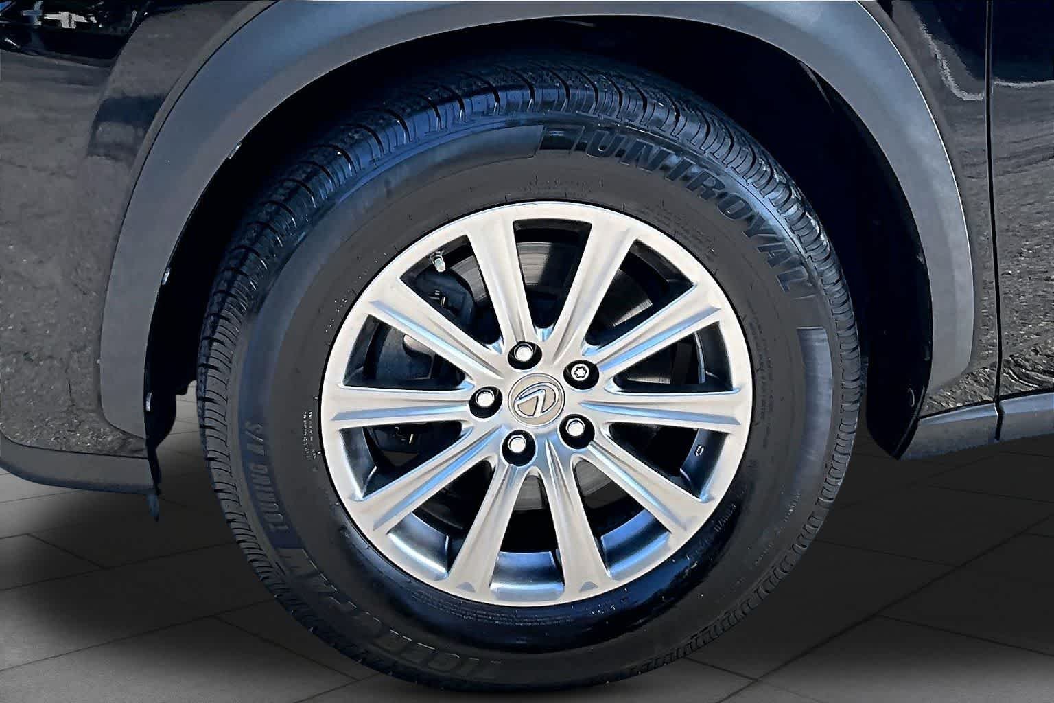 Used 2017 Obsidian Lexus  image 11