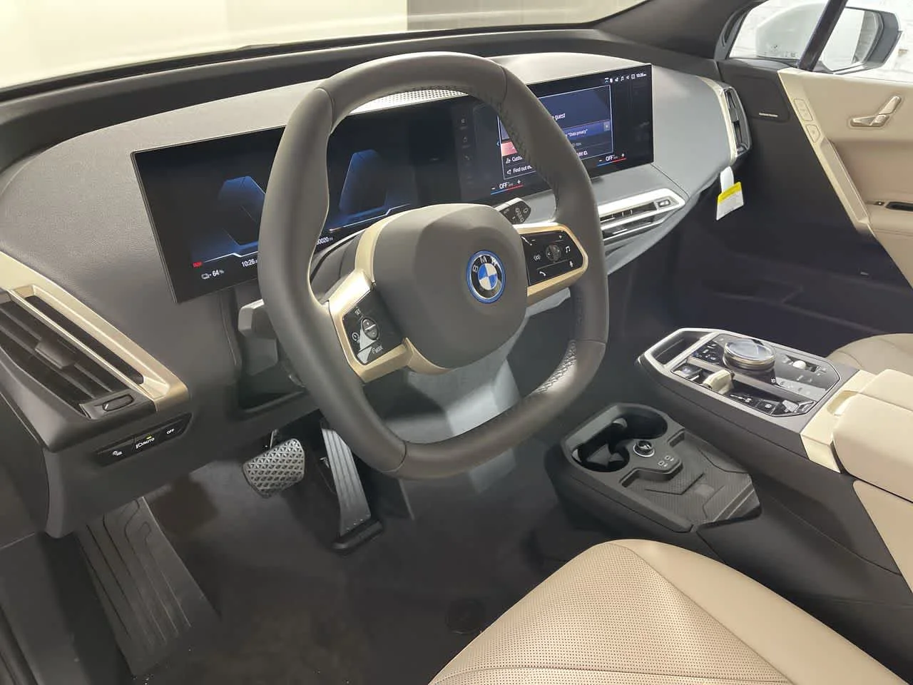 New 2022 Alpine White BMW xDrive50 image 21