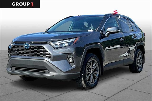 2022 Toyota RAV4 XLE Premium