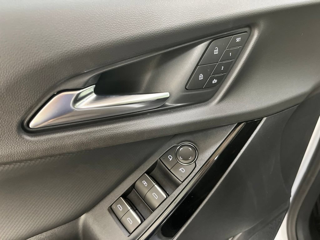 2027 Chevrolet Equinox RS - Photo 5