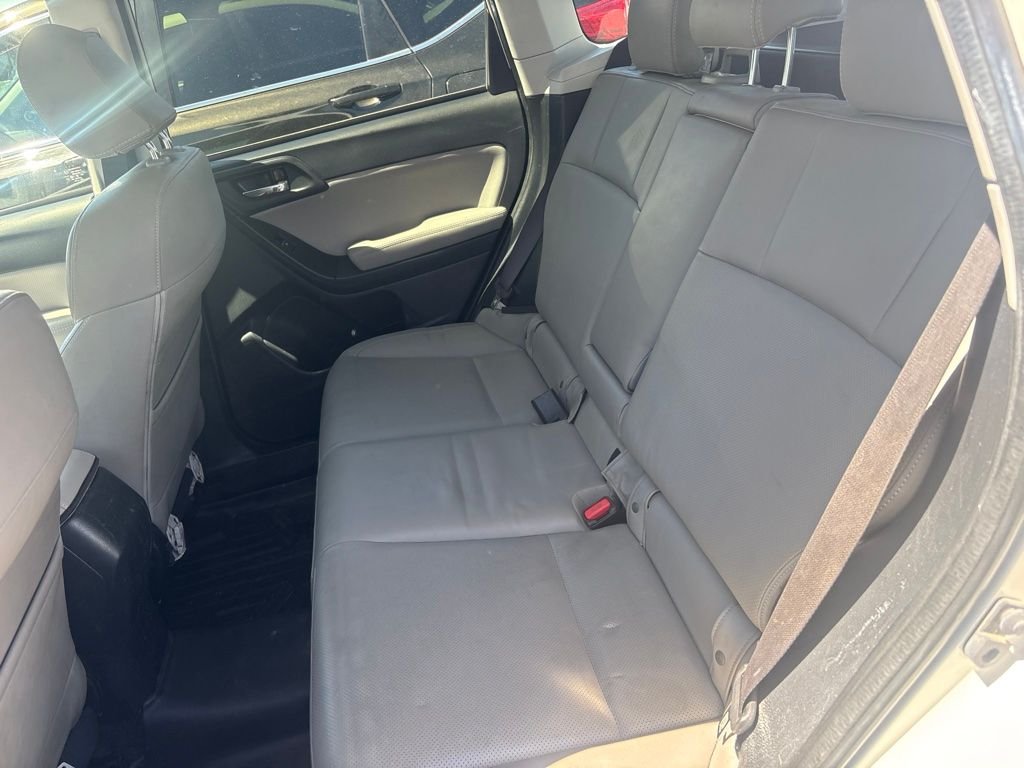 Used 2017 White Subaru 2.5i Limited image 10